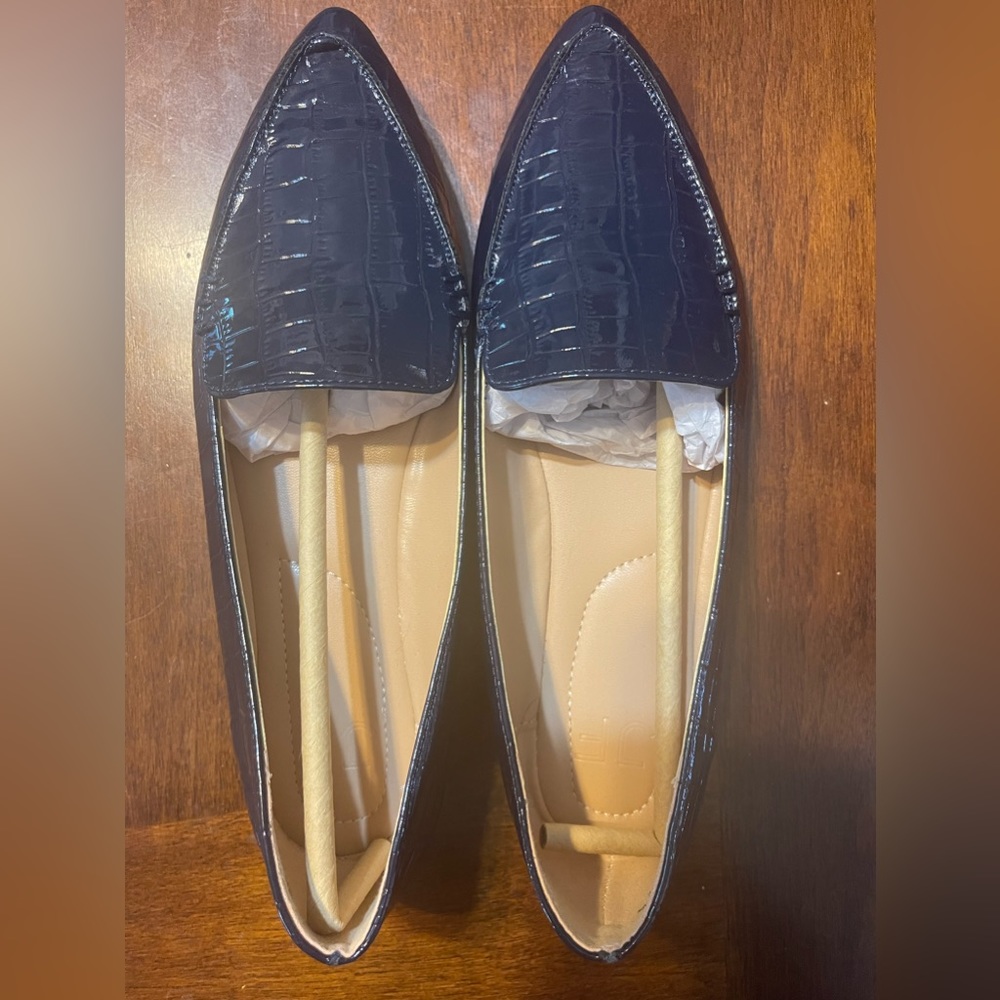 Cambell pointed toe flat